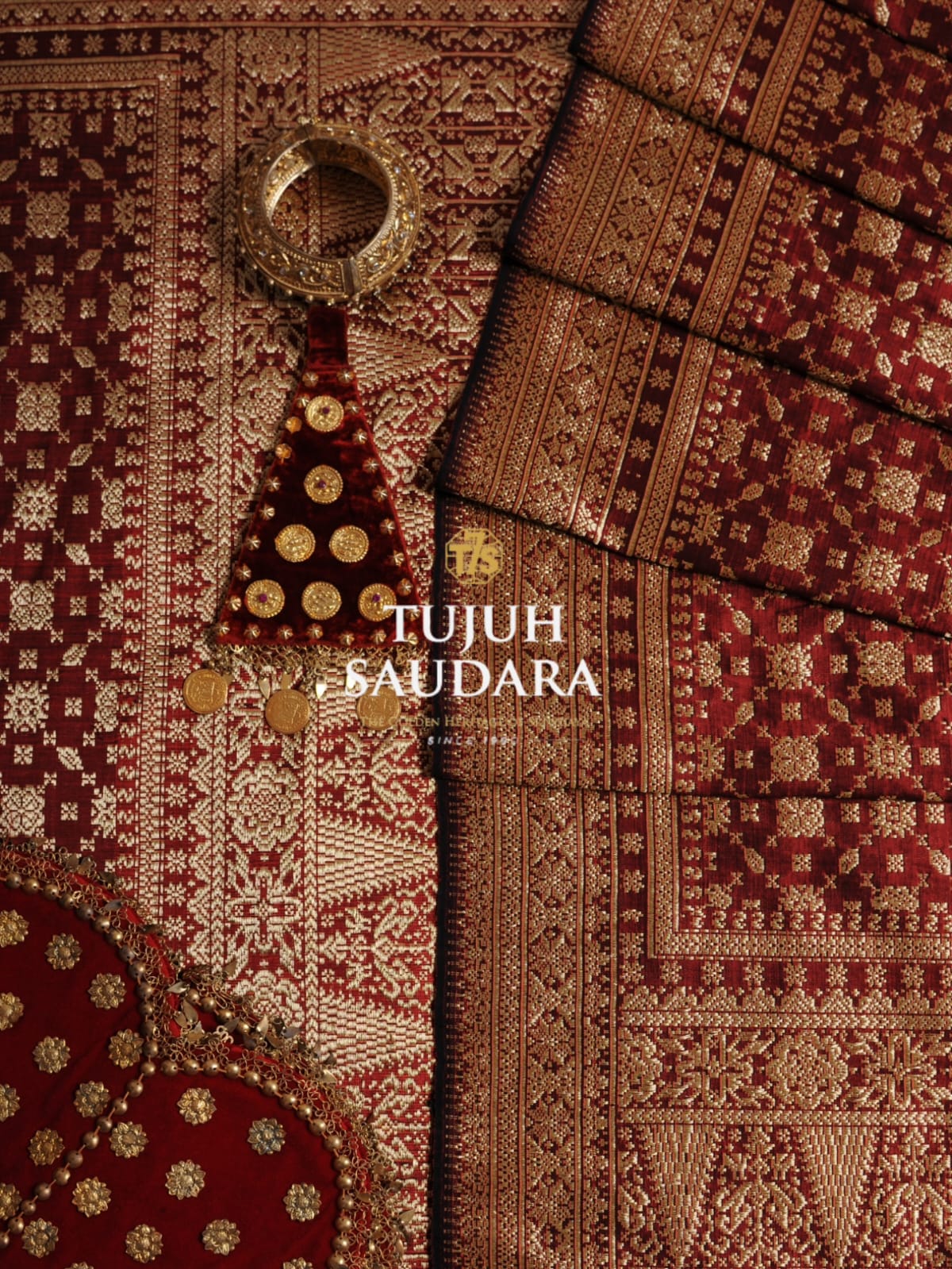 Songket lepus motif tampuk manggis