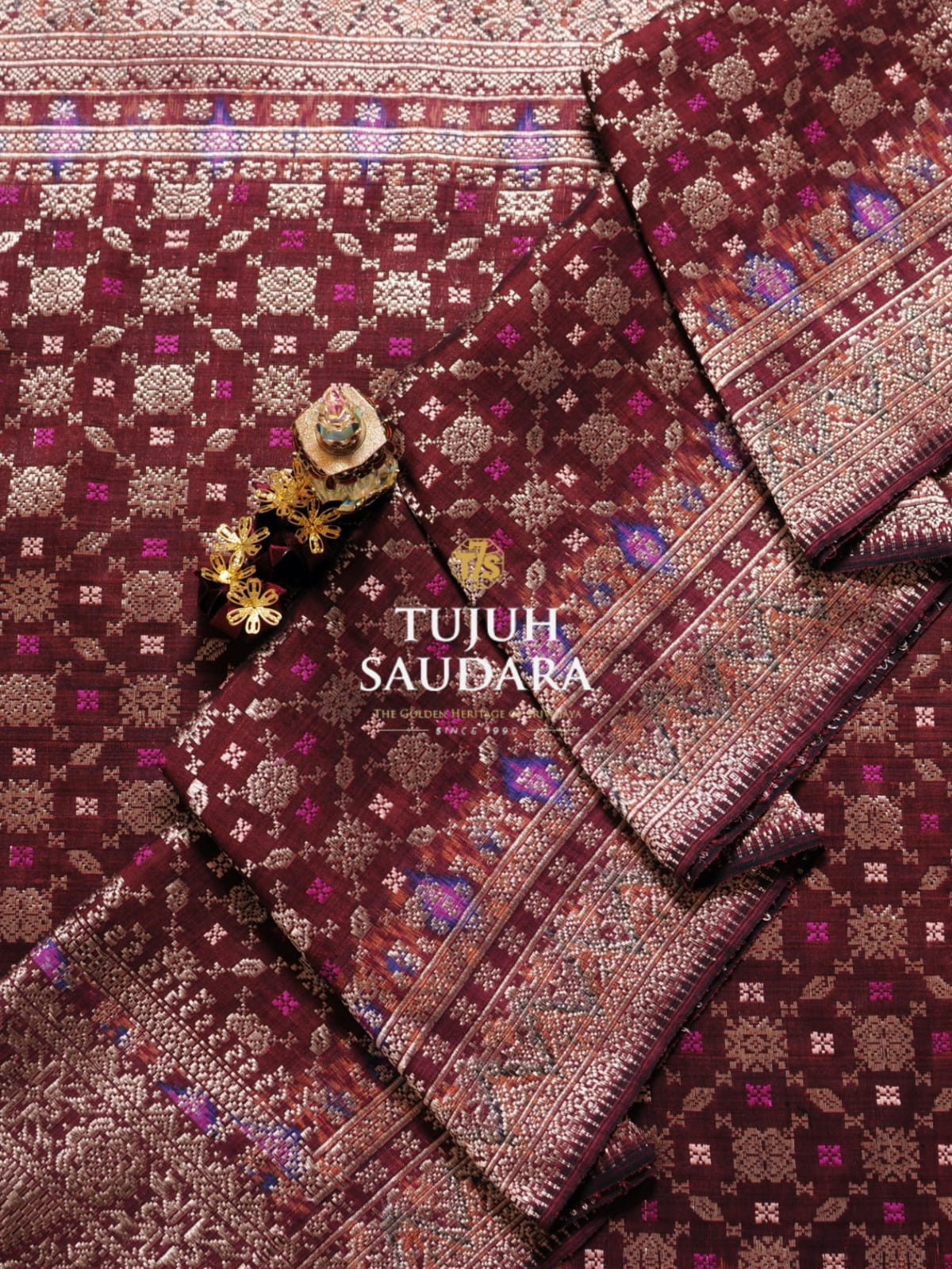 Songket lepus motif tampuk manggis